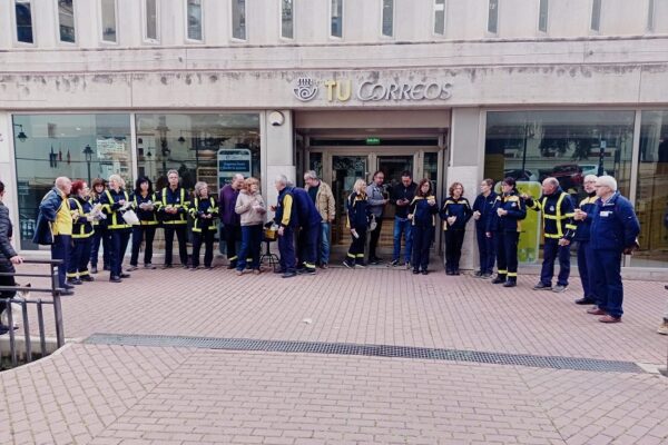 Anuncien incorporacions en Correus d'Alcoi després de la mobilització dels treballadors