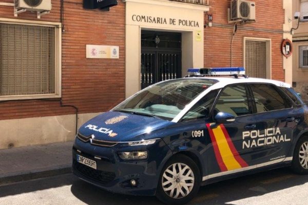 Detenido un pintor por robar en una inmobiliaria que le había contratado