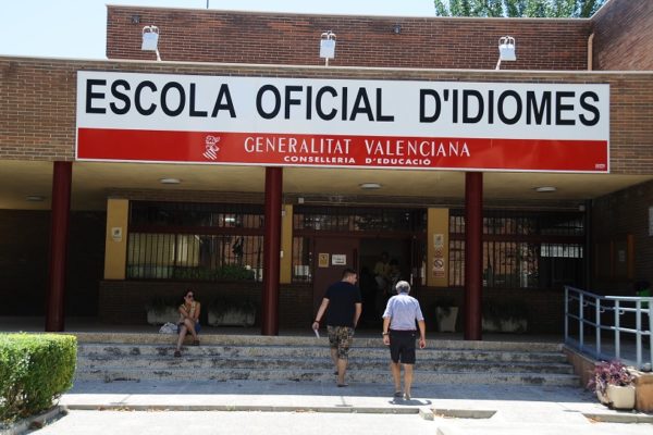 L’Escola Oficial d’Idiomes inaugura demà el curs i obri les portes a la ciutadania