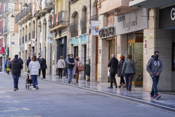 Alcoy traslada un festivo de apertura en abril