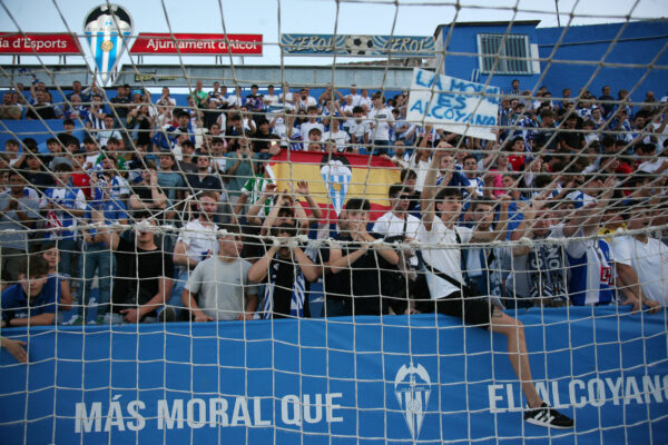 L'Alcoyano allarga el termini per a arribar als 1.700 abonats