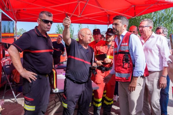 Creuen que la ràpida reacció en l'incendi de Benasau va evitar una tragèdia “molt pitjor”