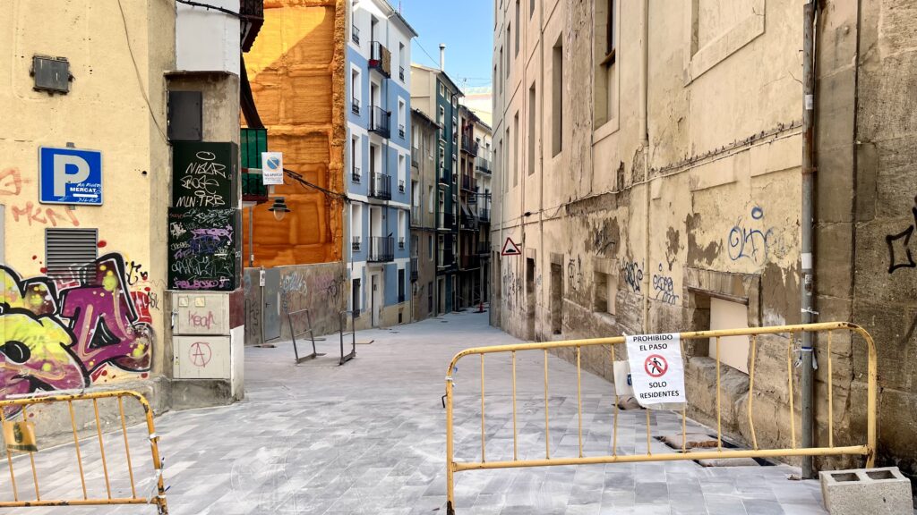 Alcoy encara la recta final de la nueva peatonalización del Centro