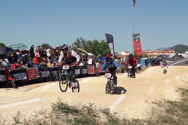 El circuit municipal de BMX d'Alcoi acull aquest dissabte el campionat autonòmic