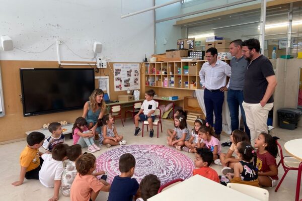 El curs arranca per a 15.000 estudiants amb la vista posada en les millores dels centres