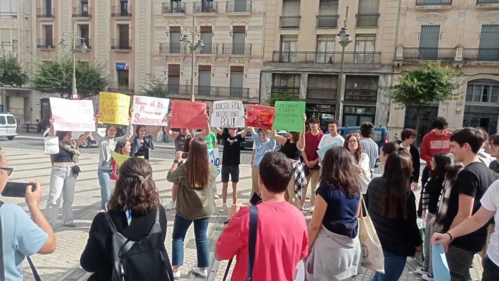 Las estructuras de los exámenes de la PAU se presentan a los profesores de Bachillerato