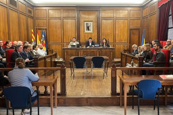 Confirmació de la pròrroga del contracte d'autobús fins a juliol de l'any que ve