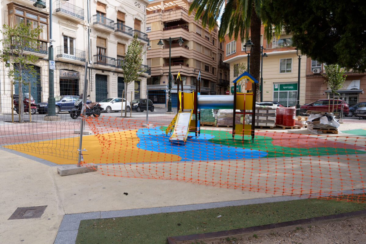 En marcha las obras para mejorar los parques infantiles