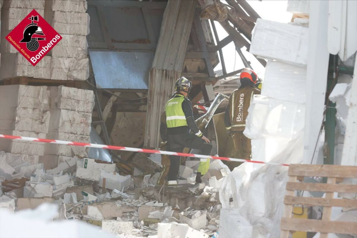 ACTUALITZACIÓ: Tres morts i set ferits en una explosió en una nau industrial d'Ibi