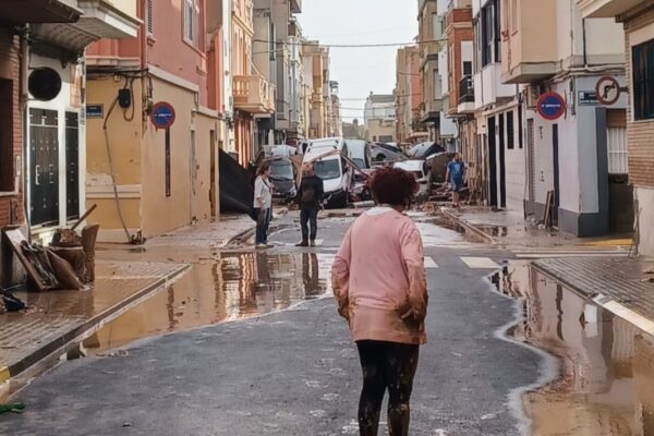 La DANA deja tras de sí una desoladora imagen y genera una ola de solidaridad