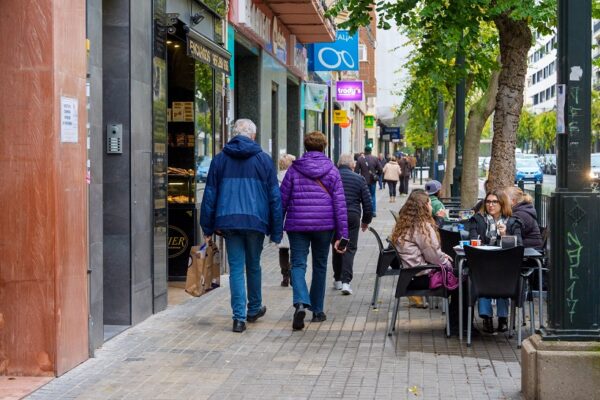 El comercio del Ensanche lucha por su revitalización