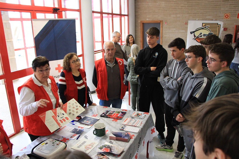 La Feria del Voluntariado busca el interés juvenil en la vida social