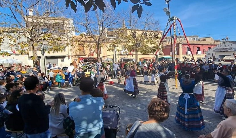 L’Alqueria rep Nadal amb un popular ‘Mercat de Nadal’