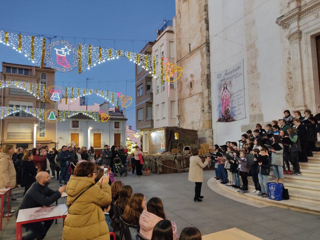 Banyeres y Cocentaina estrenan la Navidad con el encendido de luces