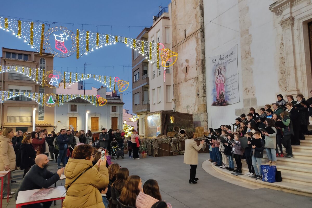 Banyeres y Cocentaina estrenan la Navidad con el encendido de luces