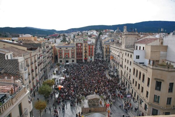 Alcoi tornarà a celebrar el Cap d'any al migdia i a la nit