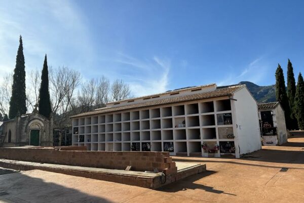 Obras para adecuar el cementerio parroquial de Muro