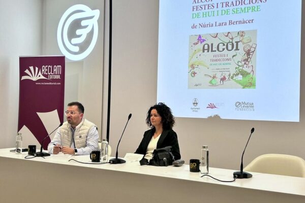 Fiestas y tradiciones de Alcoy en formato cuento