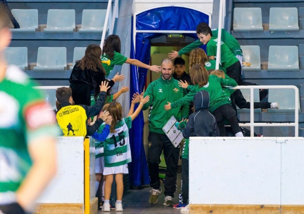 El líder Sporting s'enfronta a l'Alcodiam B en un duel desigual