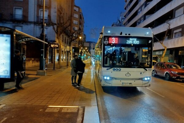 Ya está en marcha el autobús de Conselleria para el alumnado del Andreu Sempere