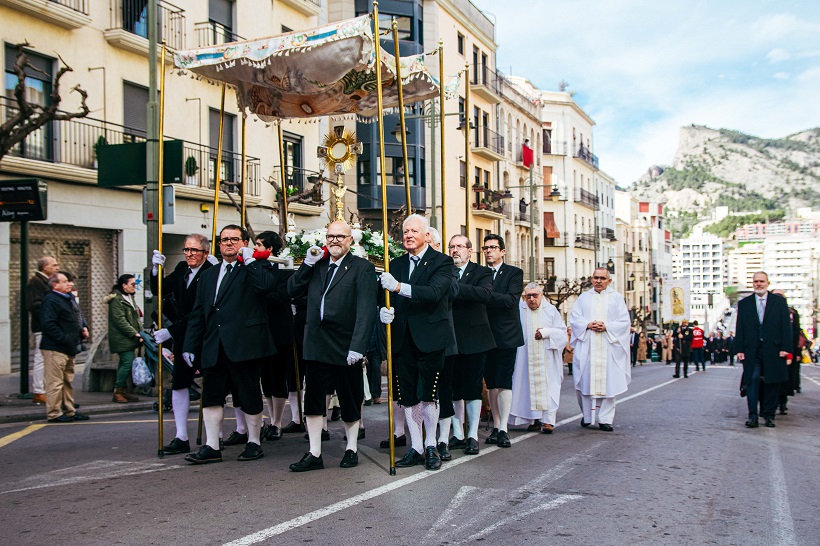 Alcoi va viure amb fervor la celebració en honor al Jesuset del Miracle