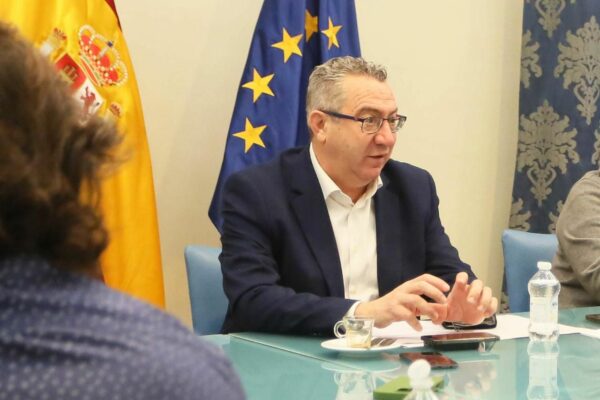 “Creo plenamente en el proyecto de la conexión ferroviaria entre Alcoy y Alicante”