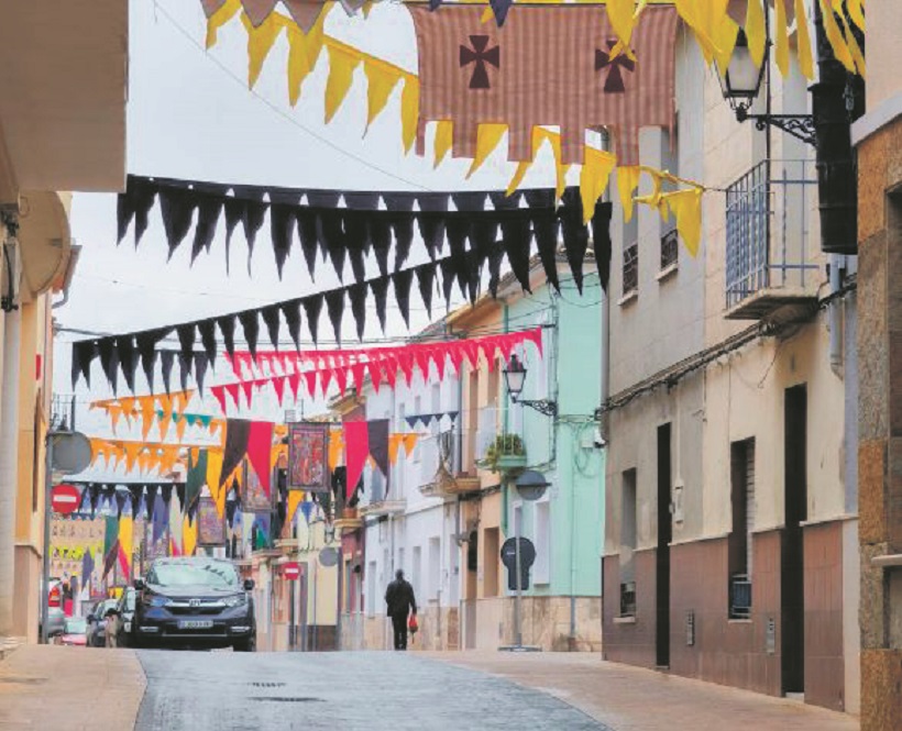 Muro mira al cielo a horas de abrir su Fireta de Sant Antoni