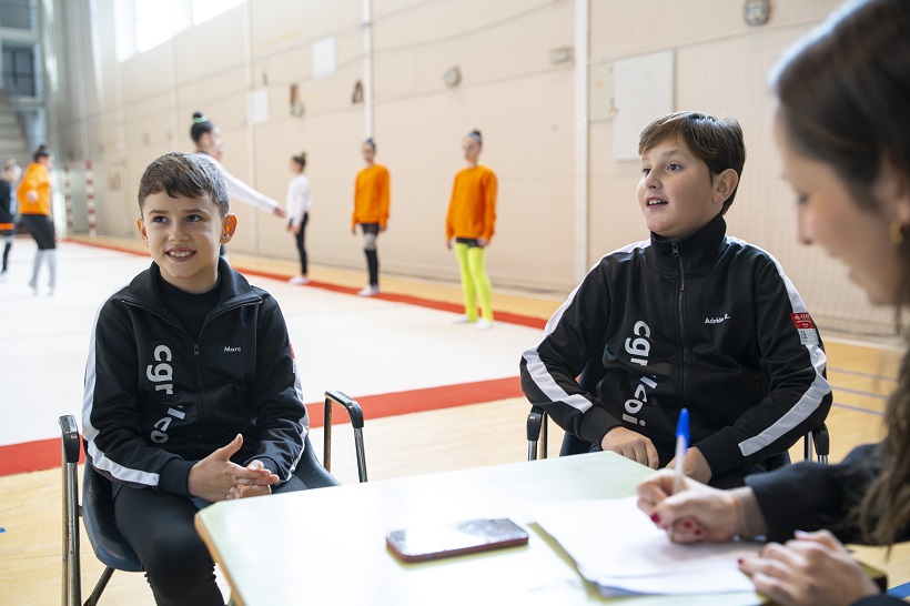 Marc Hernández i Adrián Romero trenquen estereotips en la gimnàstica rítmica