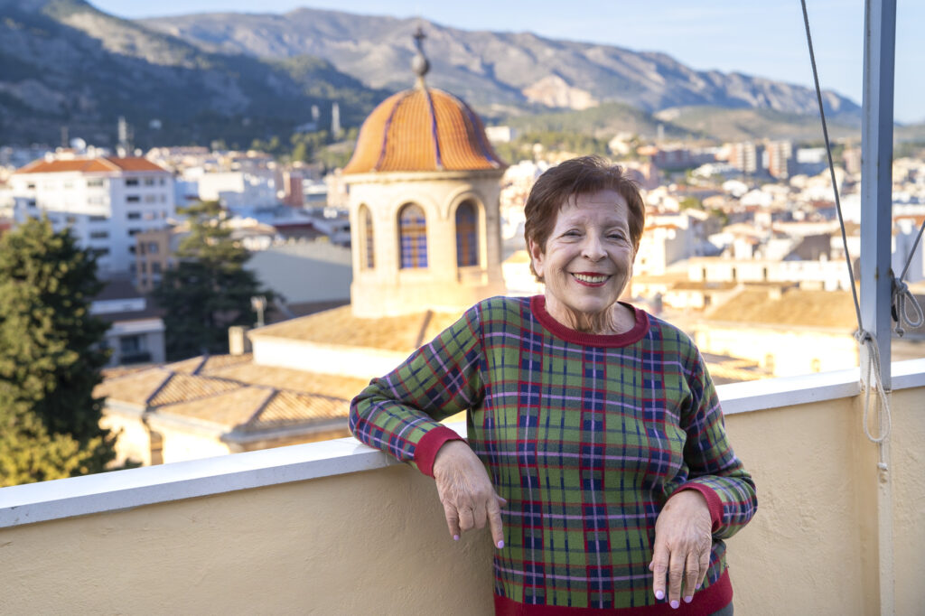 Neus Agulló: La gran dama del teatre que conquista cors sent ella mateixa