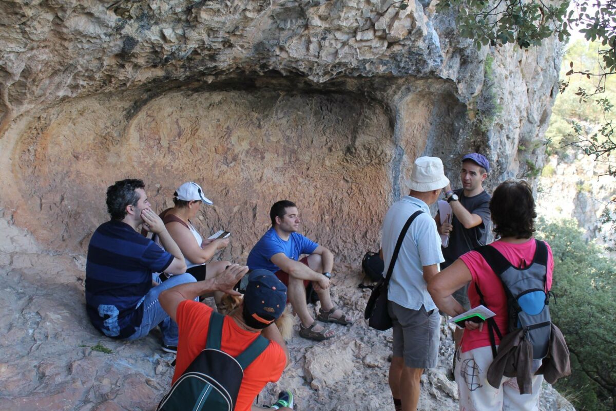 Les visites a les pintures rupestres de La Sarga sumen 1.086 visitants en 2024