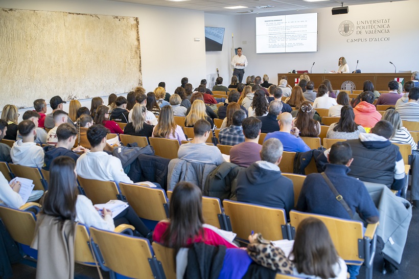 El 40% de las nuevas licencias de avancarga son de festeras